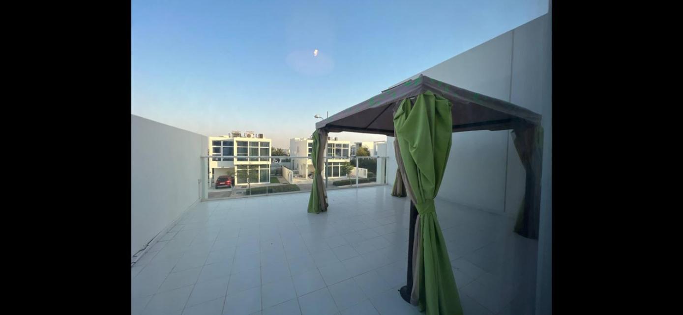 Holiday home Spacious 3br Townhouse In Damac Hills 2 - Your Perfect Getaway Awaits