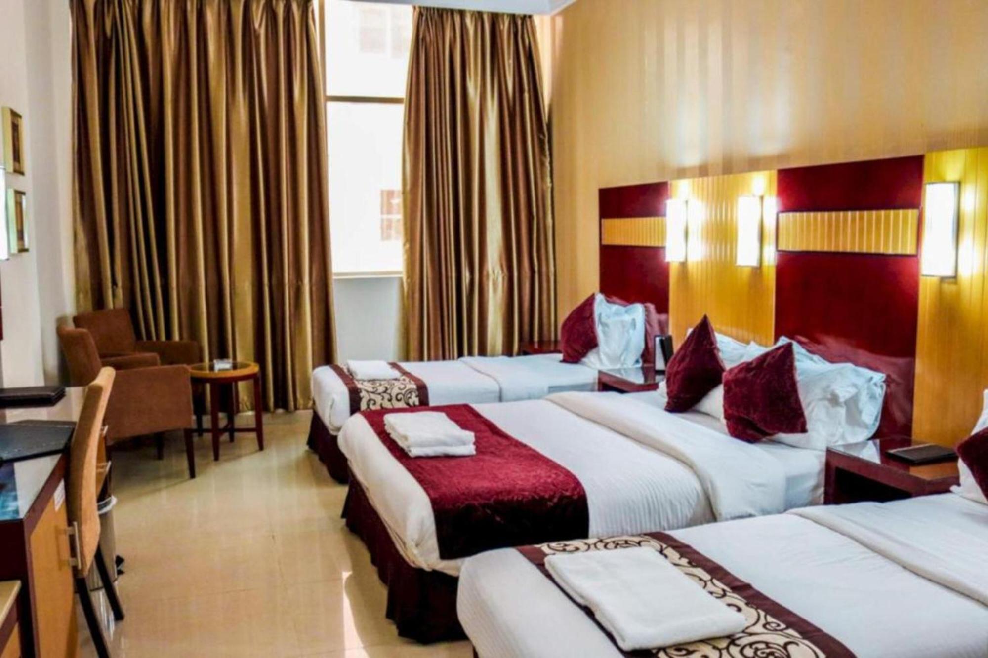 Hotel Belvilla Luxury East 4*