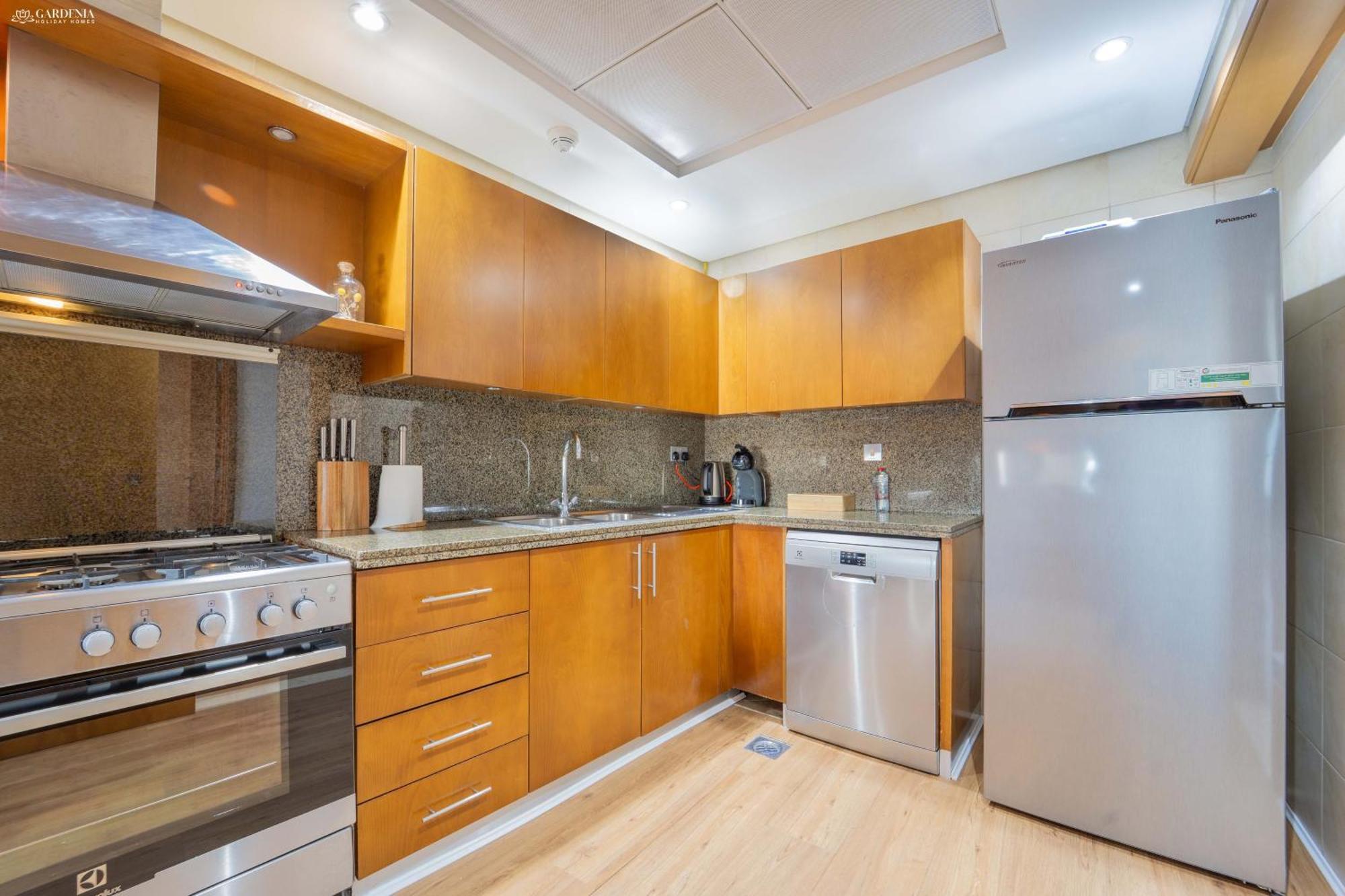 Gardenia Al Fattan Marine Suites: Beachfront Luxury With Sea Views Apartment Dubai