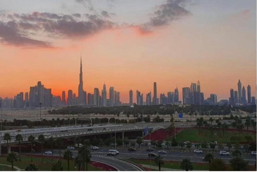Venduras - Skyline View Farhad Azizi Al Jaddaf Apartment