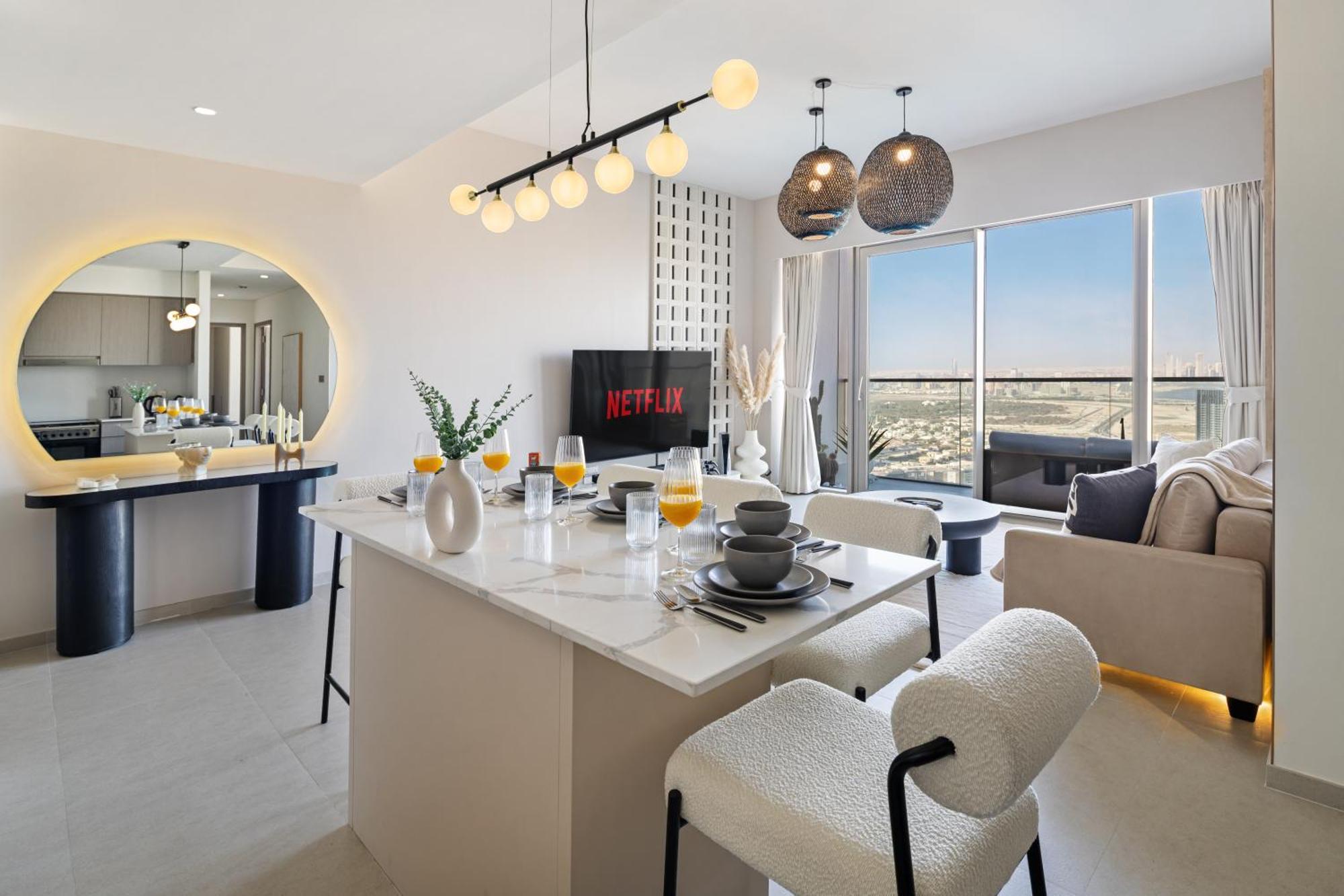 Burj And Fountain View By Bella Elite Homes