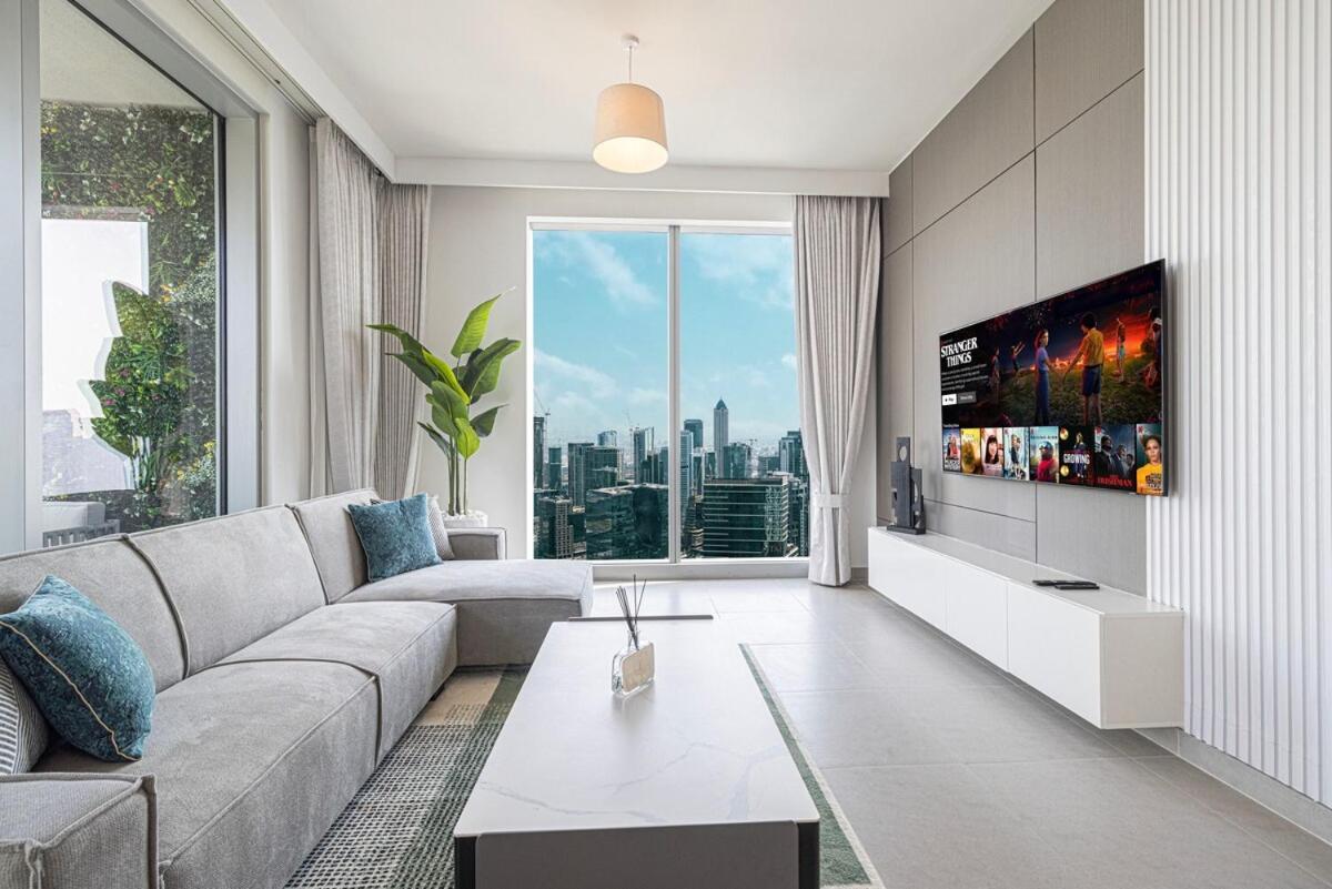 Downtown 4br High-floor Luxury That Sleeps 9 Apartment