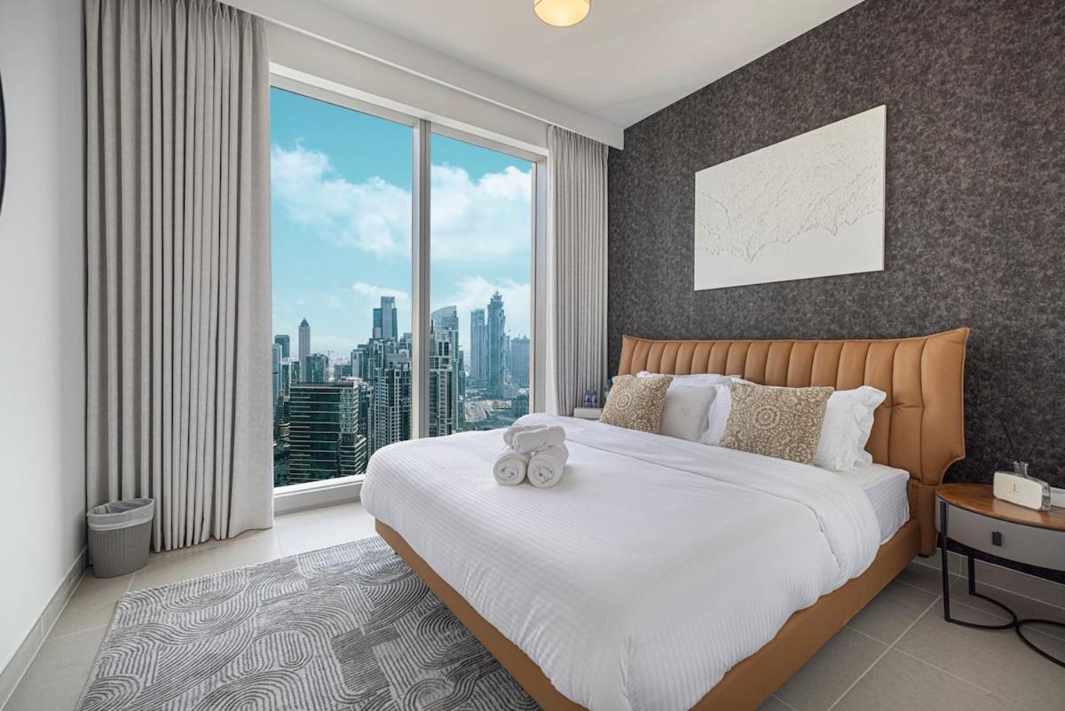 Downtown 4br High-floor Luxury That Sleeps 9 Apartment