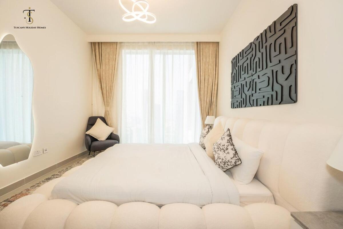 Swanky T1 2br Downtown * Dubai