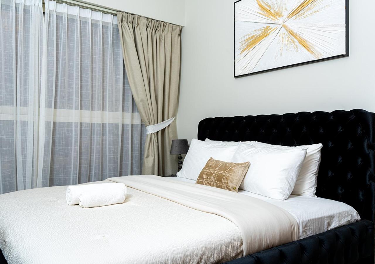 2br In In Jvc Near Circle Mall