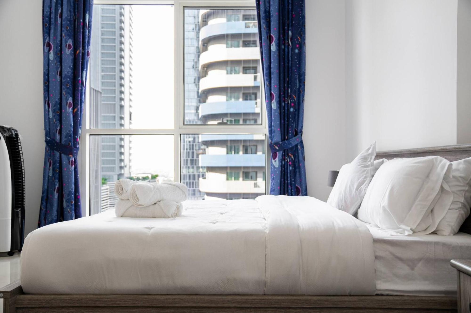 Elegant Escapes - Homely 1b In Dunya Tower Apartment *