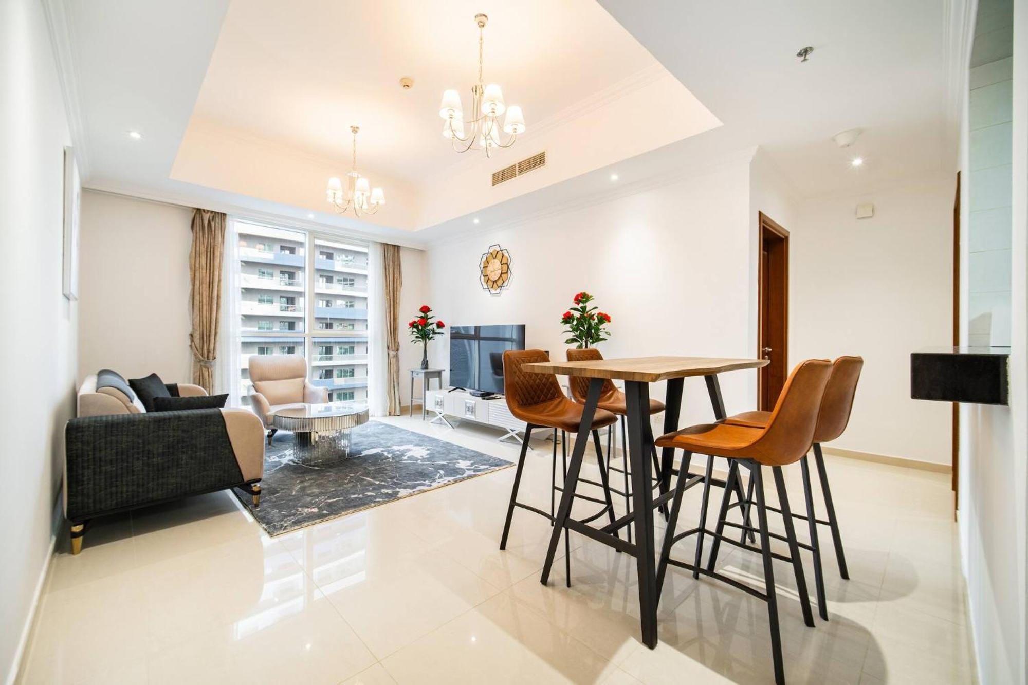 Elegant Escapes - Homely 1b In Dunya Tower Apartment Dubai