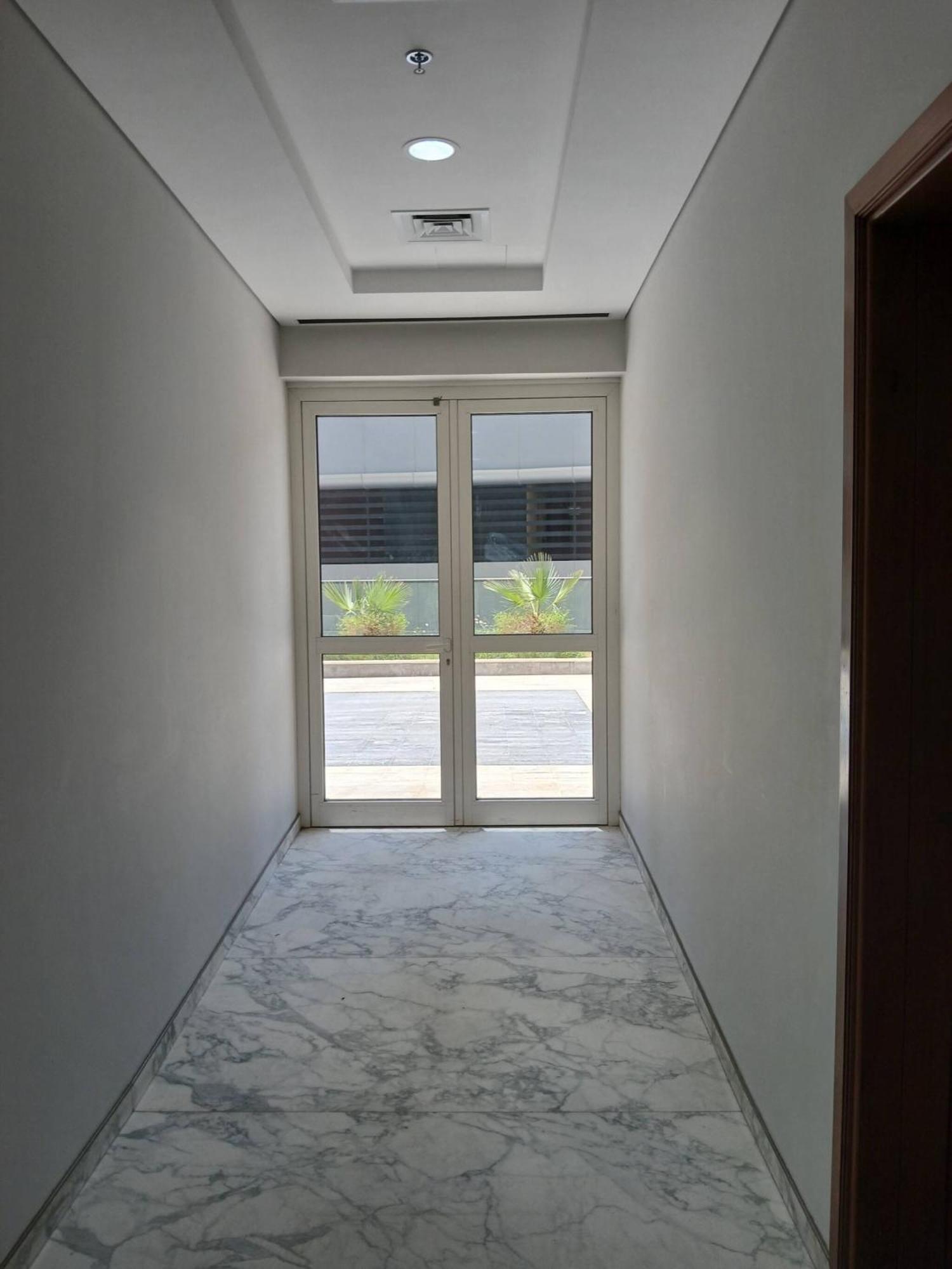 Apartment Elegant Escapes - Homely 1b In Dunya Tower *