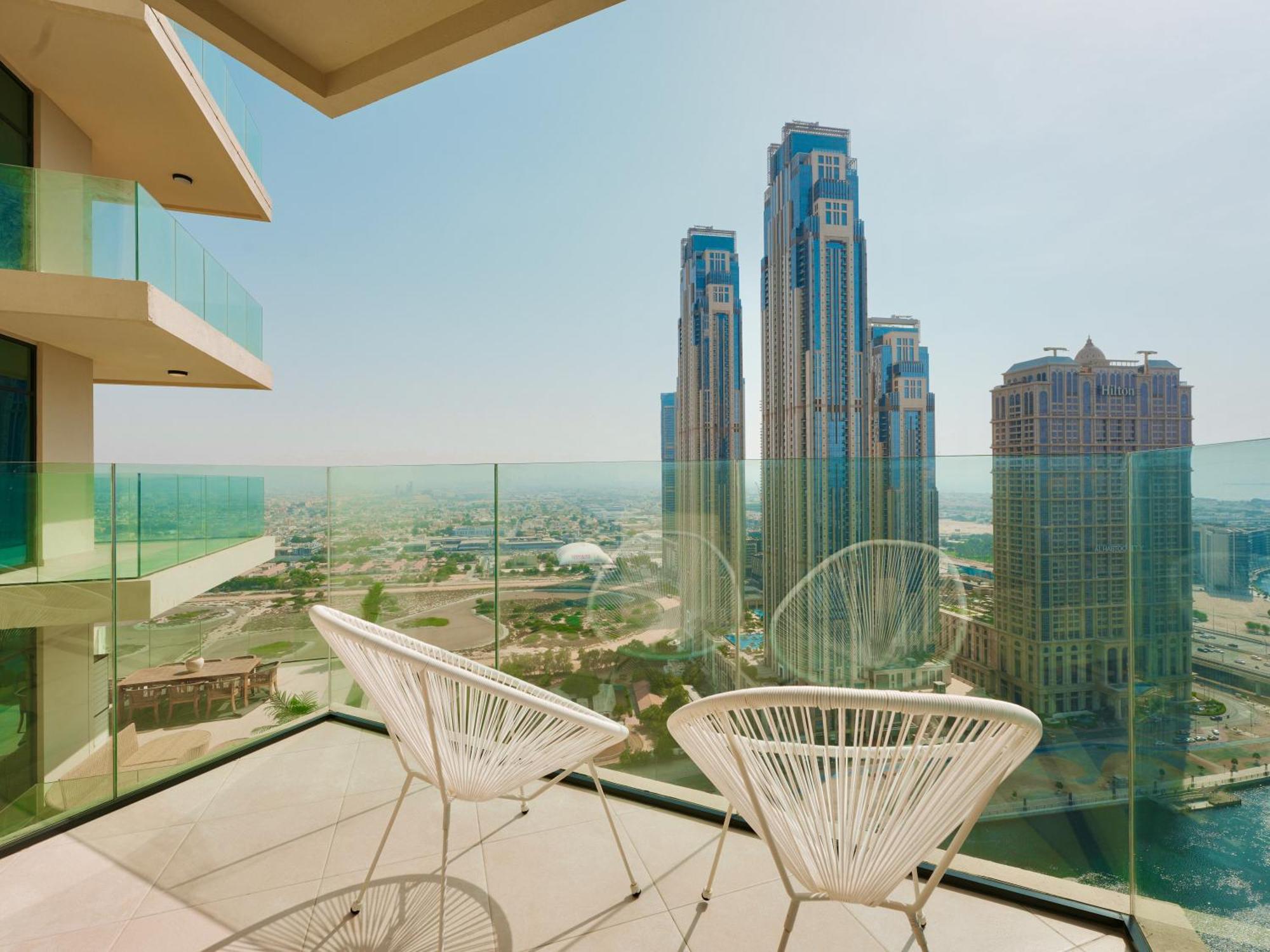 Elegant 2-bedroom Apartment, Branded & Luxury Amenities Dubai