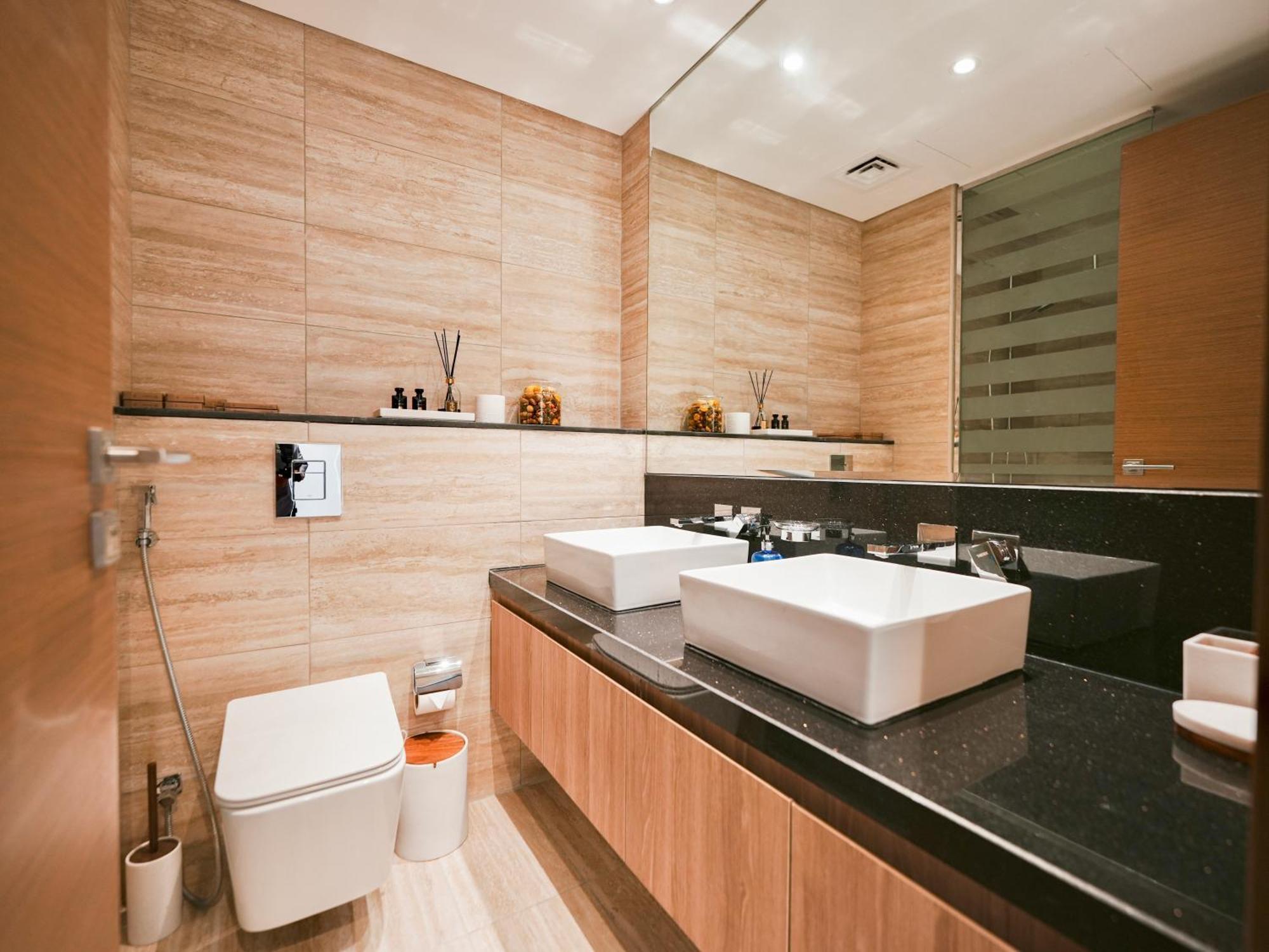 Apartment Elegant 2-bedroom Apartment, Branded & Luxury Amenities Dubai