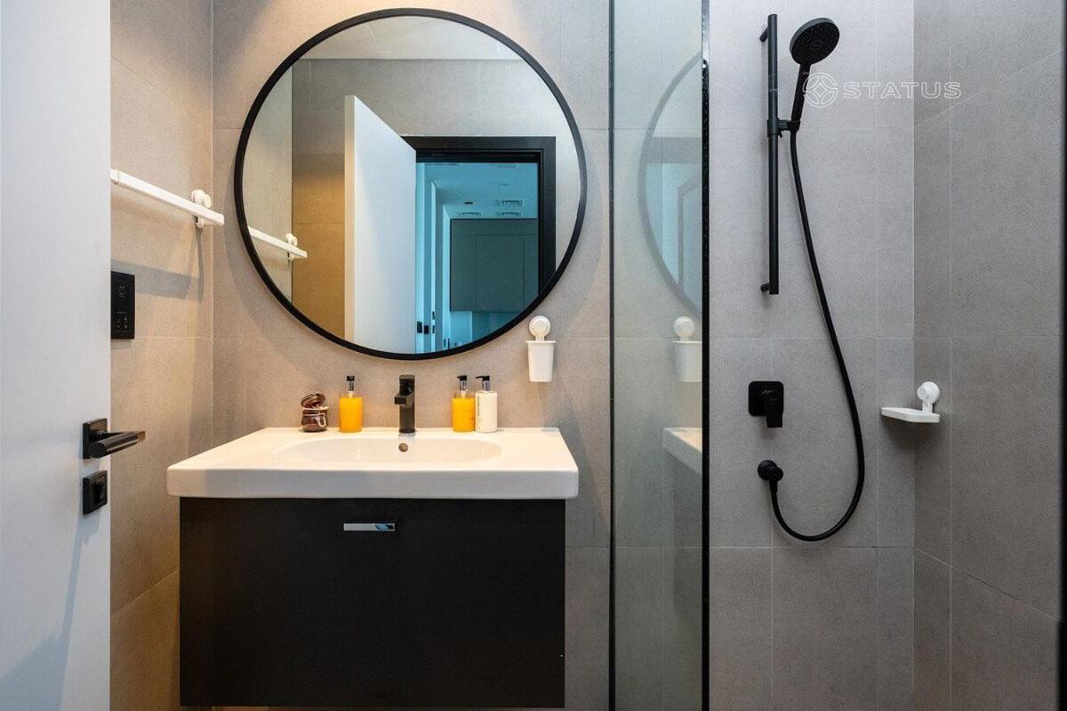 2br-bd-15ns Burj Khalifa Canal Views Apartment Dubai