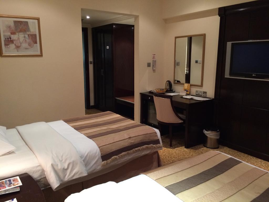 Otel London