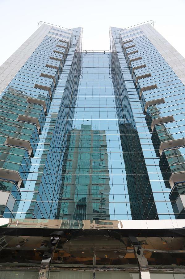 Golden Tulip Media Hotel 4*