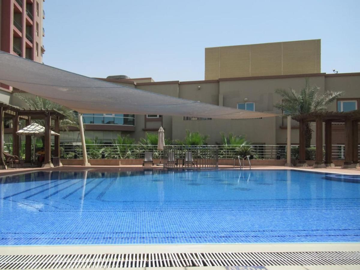Frank Porter - Imperial Apartment Dubai