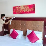 Grand Nova Hotel