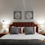 Durrani Homes - Glam Living Besides Dubai Mall