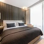 Maison Privee - Five Palm Residences