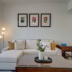 Burj Khalifa View - 2Br And Maid - Downtown