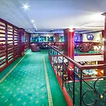 Riviera Hotel
