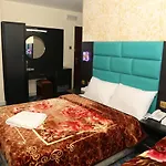 Dream Square Hotel