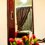 Karoon Hotel