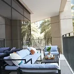 Higuests - Elegant Apt With Terrace Minutes From Burj Khalifa