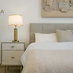 Mira Holiday Homes - Serviced 1 Bedroom In La Mer