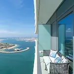 Vogue Beachfront - Palm Views & Private Beach