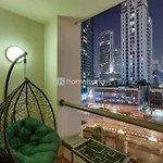 Huge Studio With Full Kitchen
