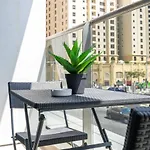 Sleek Studio In Dubai\'S Vibrant Jbr Neighborhood