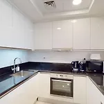 Meera Tower - Sleek One Bedroom
