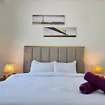 Fortune Inn - 2 Bedroom With Amazing View