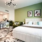 Trophy - Urban Oasis Suite