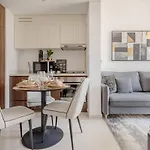 Frank Porter - Vera Residence