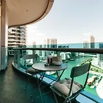 Stunning 2Br With Captivating Marina View - 17Ab06
