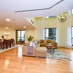 Luxury Escapes - Amazing Sea View - 4 Bedrooms Apt With Maids Room In Jbr