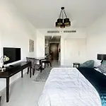 38Th Floor Luxe Studio In Jvc, Centrally Located, Swimming Pool & Gym, Must View