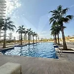38Th Floor Luxe Studio In Jvc, Centrally Located, Swimming Pool & Gym, Must View
