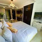 Cosmos Living Cozy Studio Gcv2