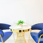 Elegant Studio With Marina View