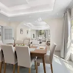 Luxury Emirates Private Villa In Dubai Jumeirah