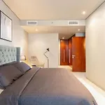 Luxury Retreat, City & Sea Views, Metro Nearby