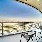 Grand Studio At Sky Gardens Difc By Deluxe Holiday Homes