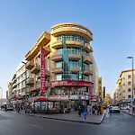 Tanha Hotel