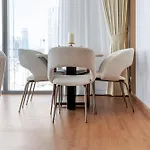 Boulevard Point View