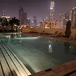 Ultimate Stay / Amazing Burj Khalifa Views / 5 Min Walk From Dubai Mall / 6 People