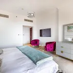 Fairmont North 2Br Full Sea View