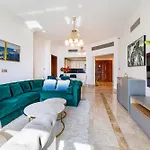 Fairmont North 2Br Full Sea View