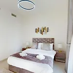 Burj Royale 2 Bed With Burj Khalifa View
