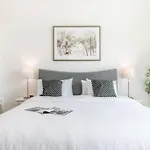First Class 1Br Tranquil Oasis In Old Town